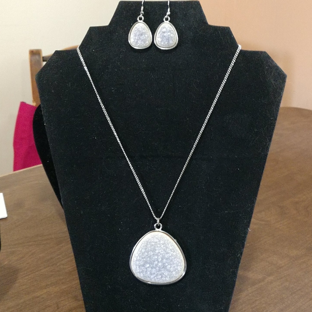 Necklace with earrings